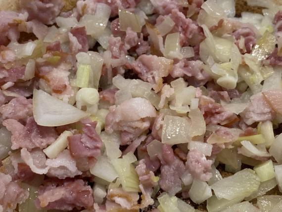 Вареники с квашеной капустой и грибами Вареники с квашеной капустой и грибами