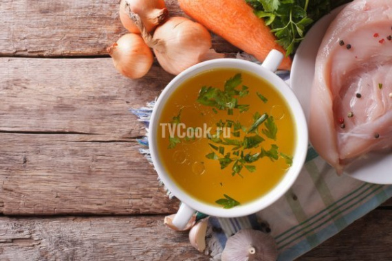 Бульон из домашней курицы Бульон из домашней курицы
