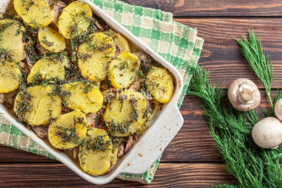 Запеканка грибная с картофелем Запеканка грибная с картофелем