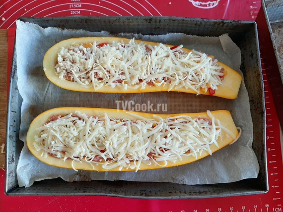 Кабачки запеченные в духовке с фаршем Кабачки запеченные в духовке с фаршем