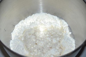 Пицца с грибами и курицей в духовке Пицца с грибами и курицей в духовке