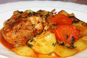 Жаркое по-домашнему с курицей Жаркое по-домашнему с курицей