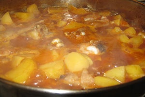 Жаркое по-домашнему с курицей Жаркое по-домашнему с курицей