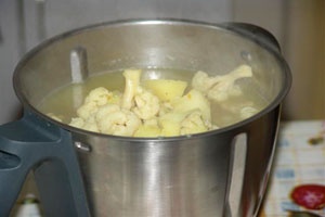 Суп-пюре из цветной капусты постный Суп-пюре из цветной капусты постный