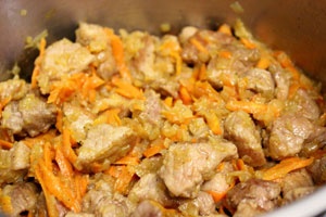 Картошка с мясом в кастрюле Картошка с мясом в кастрюле
