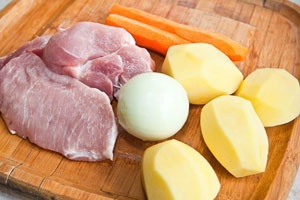 Картошка с мясом в кастрюле Картошка с мясом в кастрюле