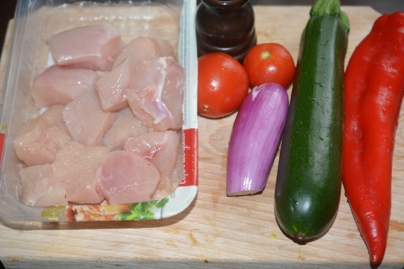 Куриные шашлычки с овощами Куриные шашлычки с овощами
