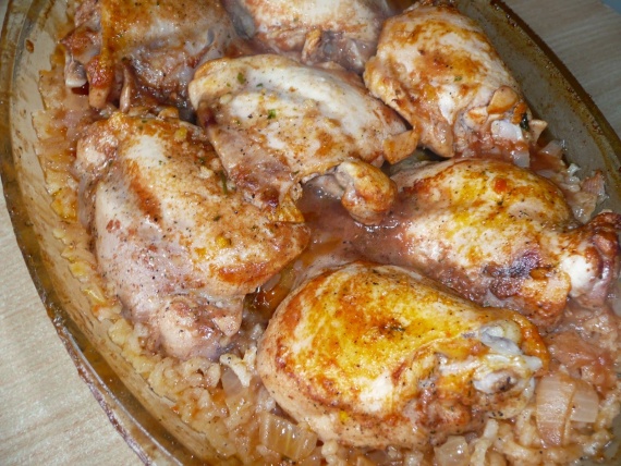 Курица, запеченная с рисом Курица, запеченная с рисом