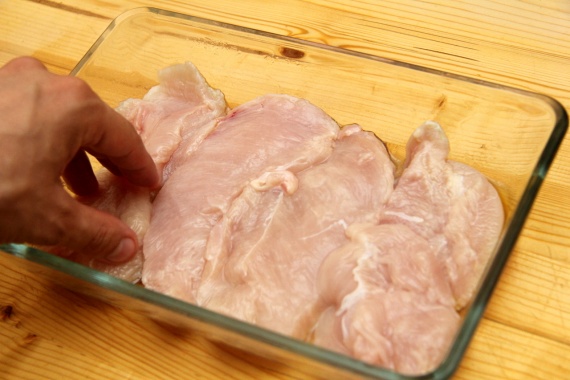 Куриная грудка с яблоками в сливках Куриная грудка с яблоками в сливках