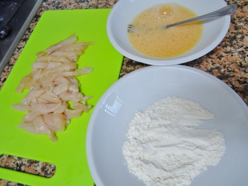 Салат с курицей в панировке Салат с курицей в панировке