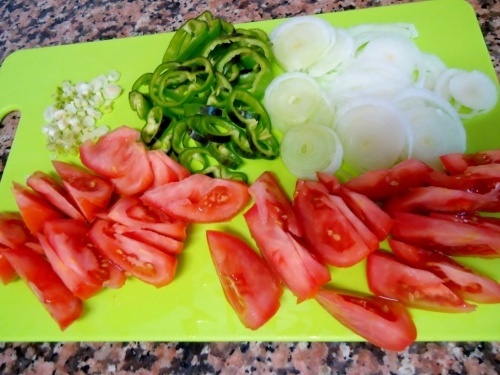 Салат с курицей в панировке Салат с курицей в панировке