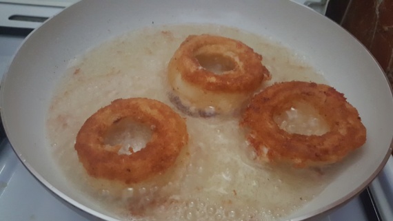 Луковые кольца с сыром Луковые кольца с сыром