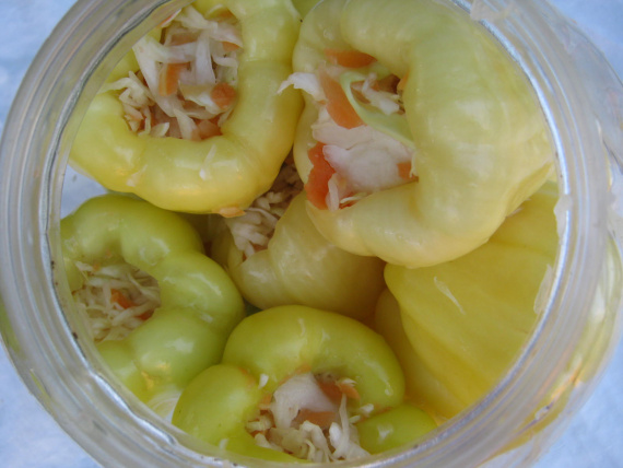 Фаршированный перец на зиму, с морковью и капустой Фаршированный перец на зиму, с морковью и капустой