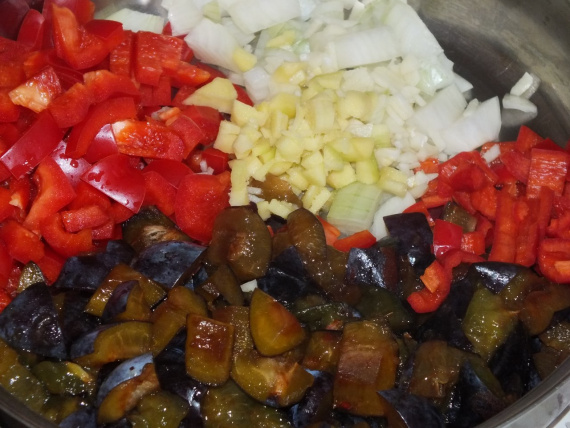 Сливовый соус к мясу на зиму Сливовый соус к мясу на зиму