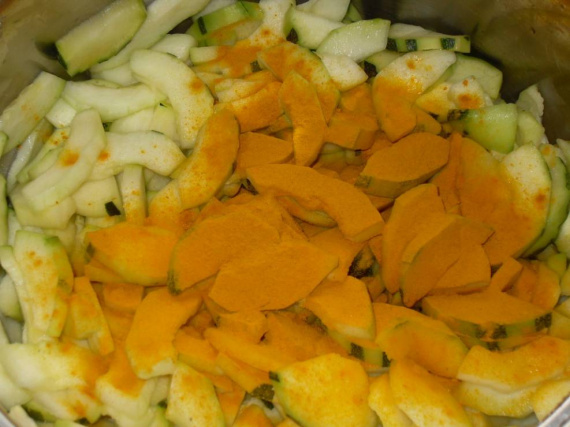 Кабачки с перцем и куркумой на зиму Кабачки с перцем и куркумой на зиму