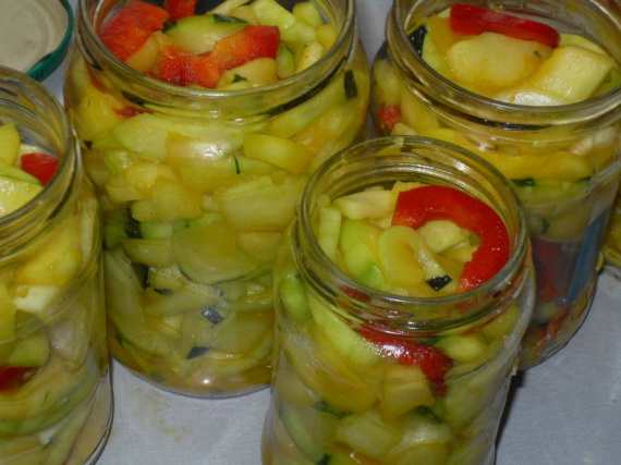 Кабачки с перцем и куркумой на зиму Кабачки с перцем и куркумой на зиму