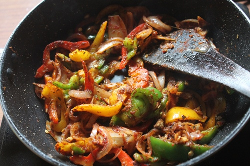 Макароны с курицей по-мексикански Макароны с курицей по-мексикански