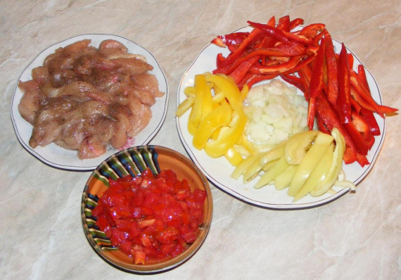 Курица с кунжутом и овощами Курица с кунжутом и овощами