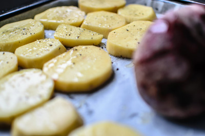Мясной салат со свеклой Мясной салат со свеклой