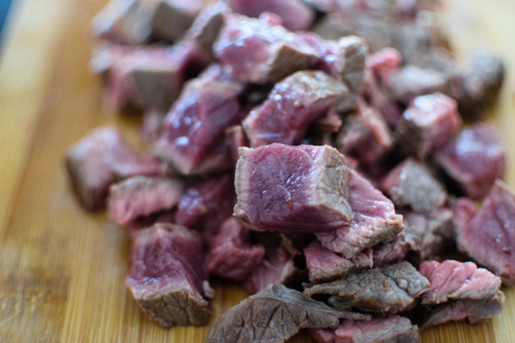 Мясной салат со свеклой Мясной салат со свеклой