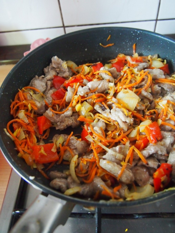 Свинина с овощами по-китайски Свинина с овощами по-китайски