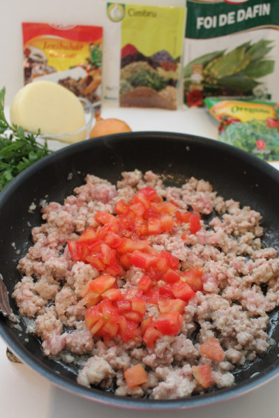 Баклажаны, фаршированные мясом Баклажаны, фаршированные мясом