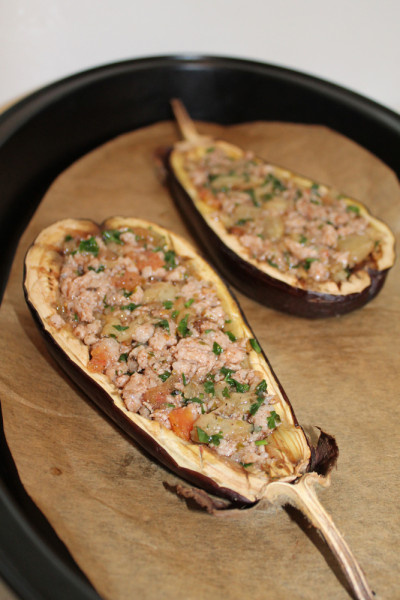 Баклажаны, фаршированные мясом Баклажаны, фаршированные мясом