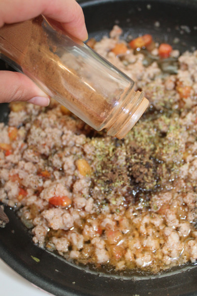 Баклажаны, фаршированные мясом Баклажаны, фаршированные мясом