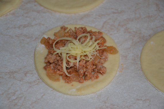 Мясной пирог "Хризантема" Мясной пирог "Хризантема"