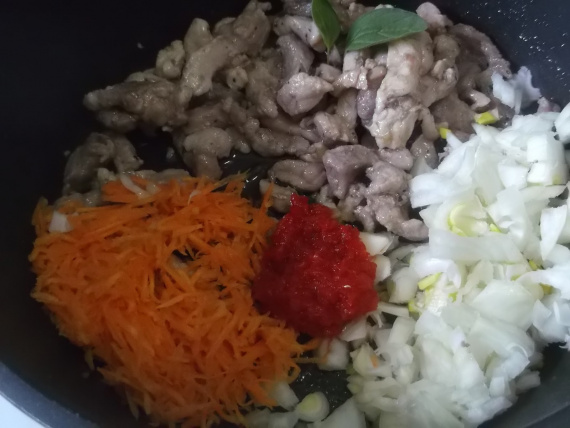 Спагетти со свининой Спагетти со свининой