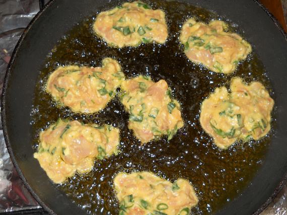 Куриные котлеты по-французски Куриные котлеты по-французски