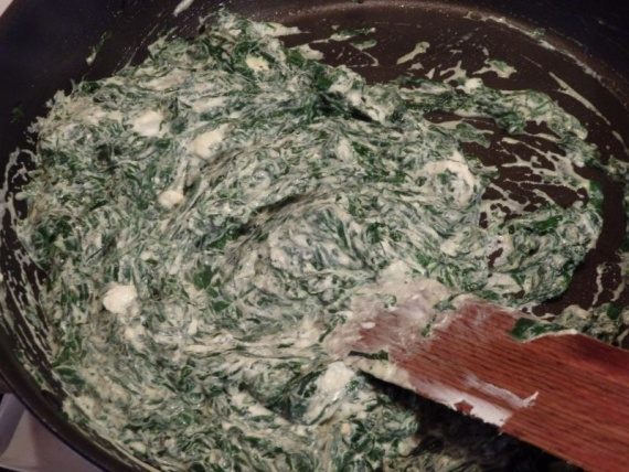 Куриные рулеты со шпинатом Куриные рулеты со шпинатом