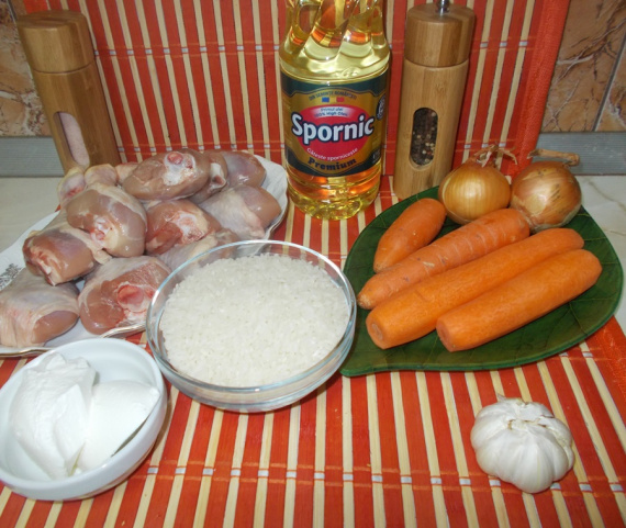 Курица с рисом и морковью Курица с рисом и морковью