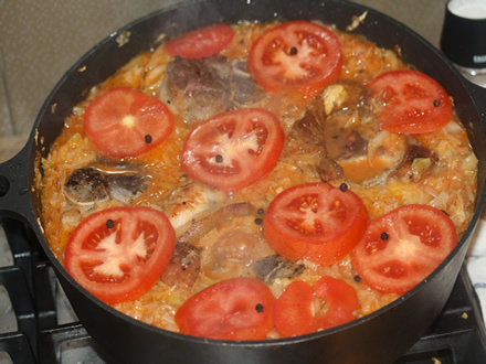 Капуста с мясом и помидором Капуста с мясом и помидором