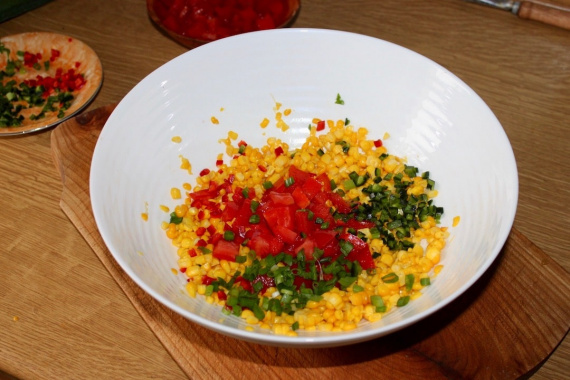 Мексиканский салат с кукурузой Мексиканский салат с кукурузой