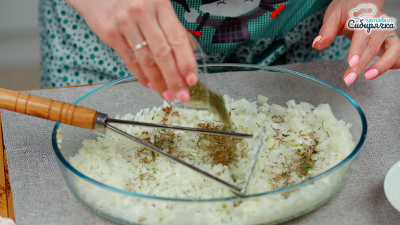 Пирог с начинкой из курицы с картошкой Пирог с начинкой из курицы с картошкой