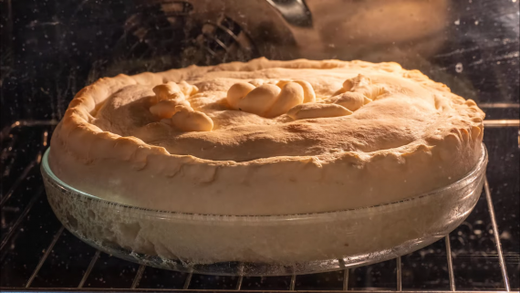Пирог с начинкой из курицы с картошкой Пирог с начинкой из курицы с картошкой