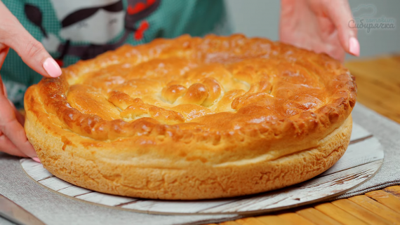 Пирог с начинкой из курицы с картошкой Пирог с начинкой из курицы с картошкой