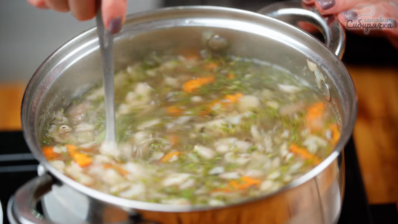 Постный грибной суп с гречкой и картофелем Постный грибной суп с гречкой и картофелем