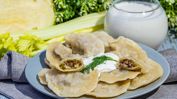 Вареники с капустой и мясом по-сибирски Вареники с капустой и мясом по-сибирски