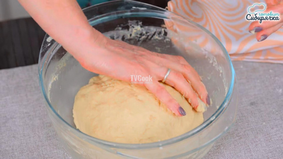 Пирожки с начинкой из мяса и риса в духовке Пирожки с начинкой из мяса и риса в духовке