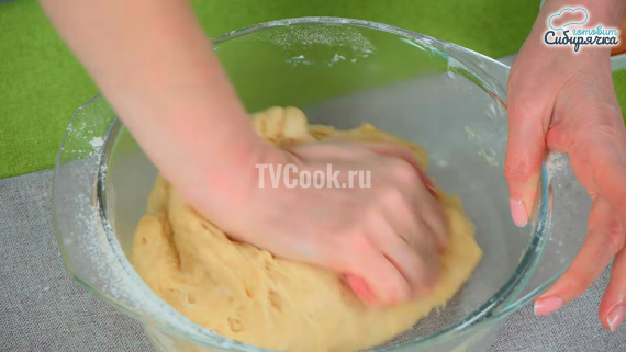 Пирожки с мясным фаршем и картошкой Пирожки с мясным фаршем и картошкой
