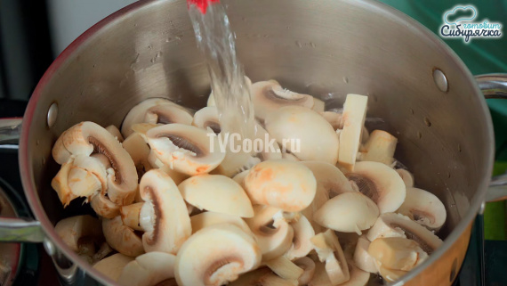 Корейский салат с морковью и шампиньонами Корейский салат с морковью и шампиньонами