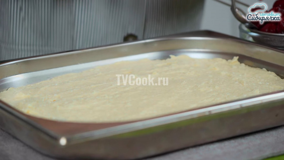 Быстрый творожный пирог с вишней Быстрый творожный пирог с вишней