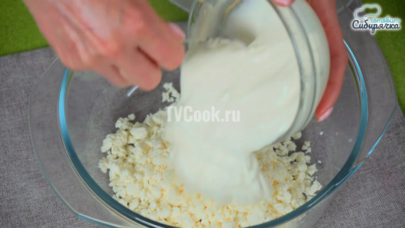 Творожный клубнично-банановый торт без выпечки Творожный клубнично-банановый торт без выпечки