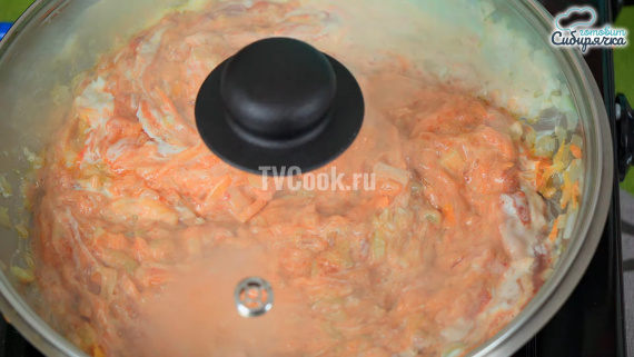 Ленивые голубцы со сметанным соусом в духовке Ленивые голубцы со сметанным соусом в духовке