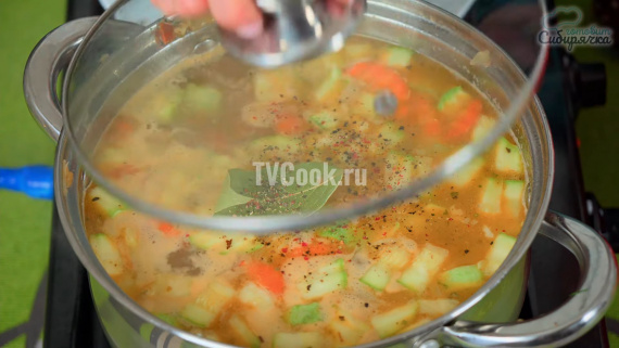 Летний овощной суп с курицей Летний овощной суп с курицей