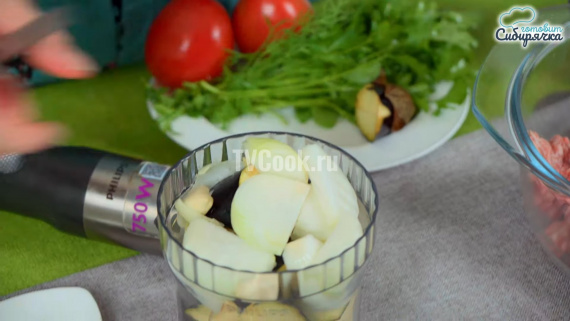 Котлеты из мясного фарша с баклажанами Котлеты из мясного фарша с баклажанами