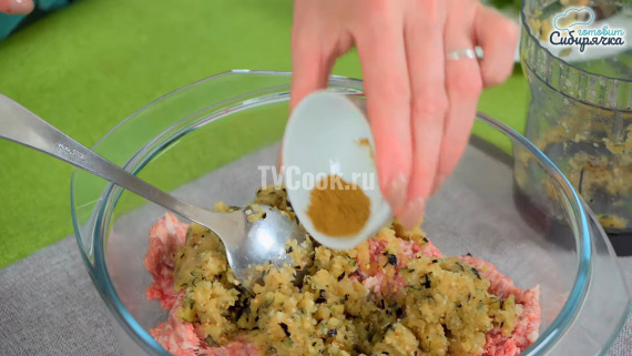 Котлеты из мясного фарша с баклажанами Котлеты из мясного фарша с баклажанами