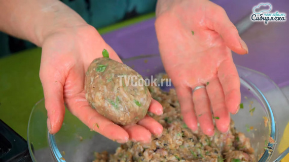 Котлеты из мясного фарша с баклажанами Котлеты из мясного фарша с баклажанами